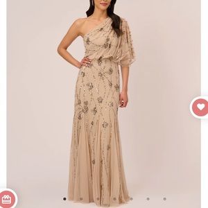 Style Number:
09186032
Brand:
Adrianna Papell sequin dress